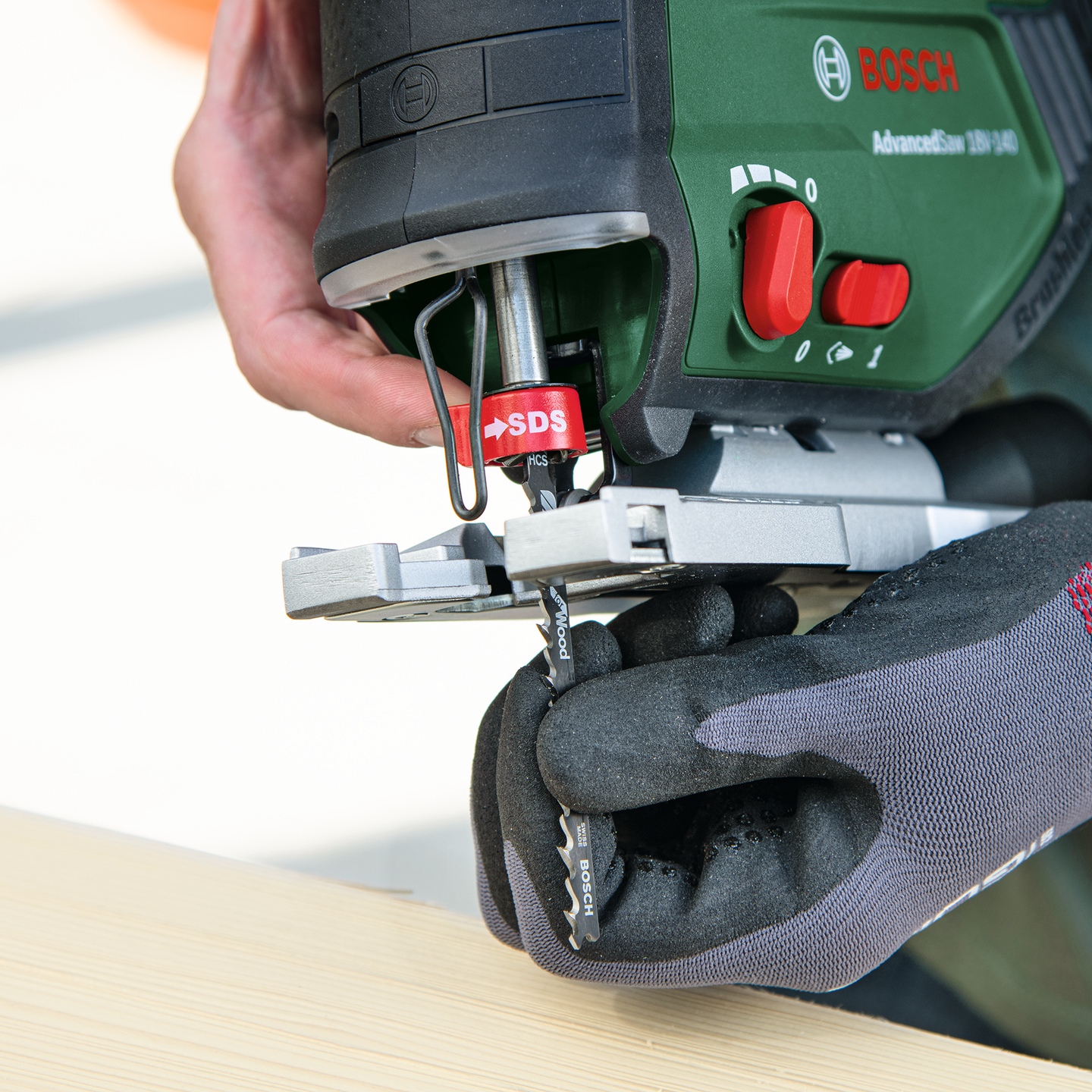 Akkupistosaha Bosch AdvancedSaw 18V-140 1x2,0 Ah + kantolaukku