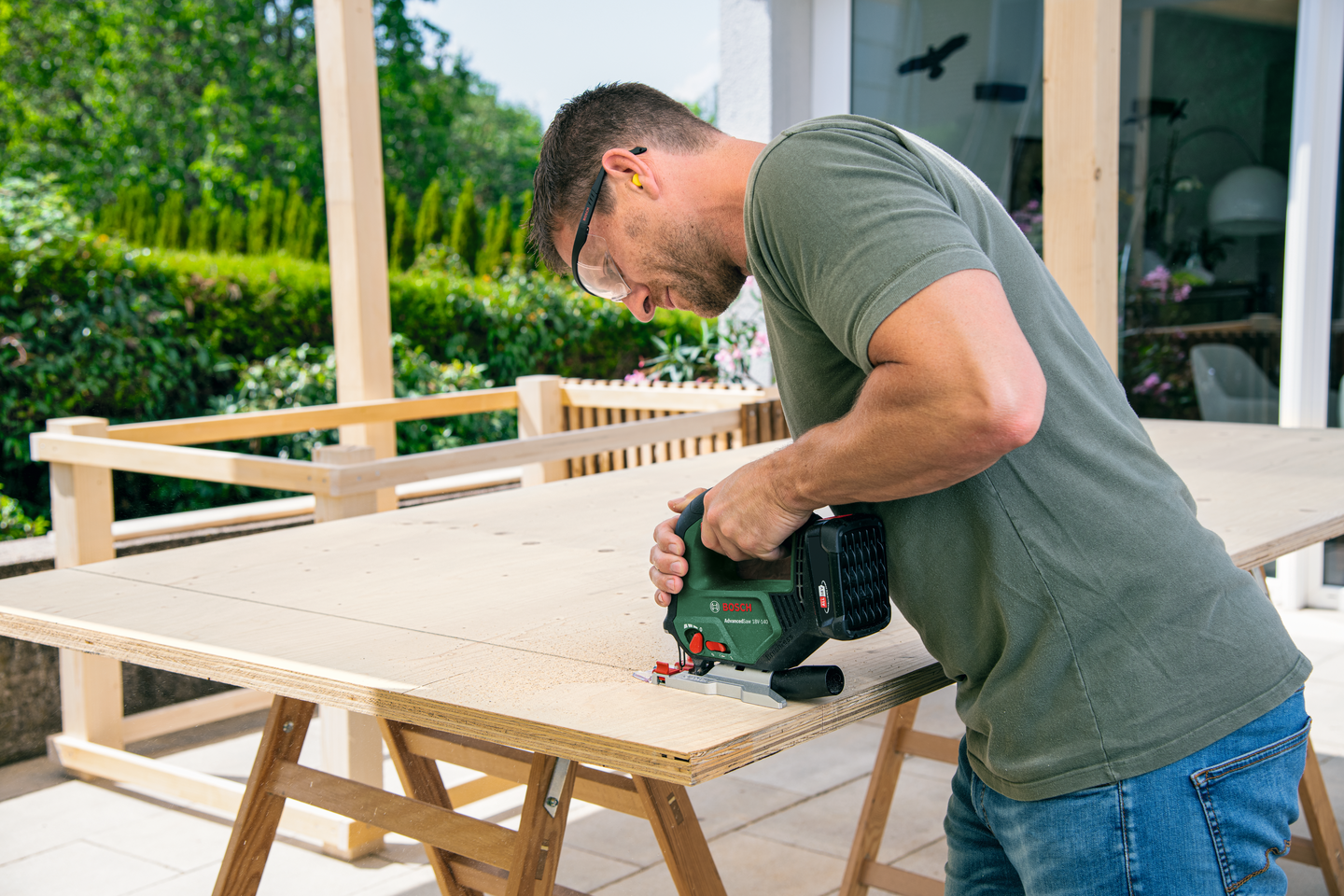 Akkupistosaha Bosch AdvancedSaw 18V-140 1x2,0 Ah + kantolaukku