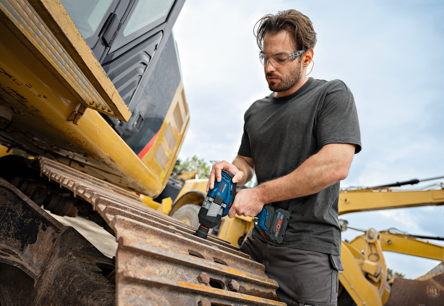 Akkuiskumutterinväännin Bosch GDS 18V-1600 HC Solo