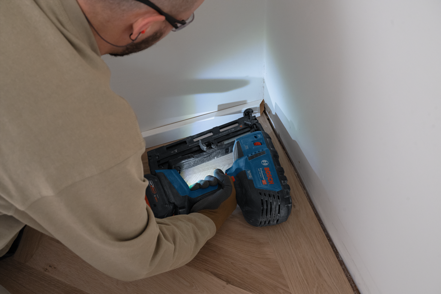 Akkuviimeistelynaulain Bosch GNH 18V-64-2 Solo L-Boxx