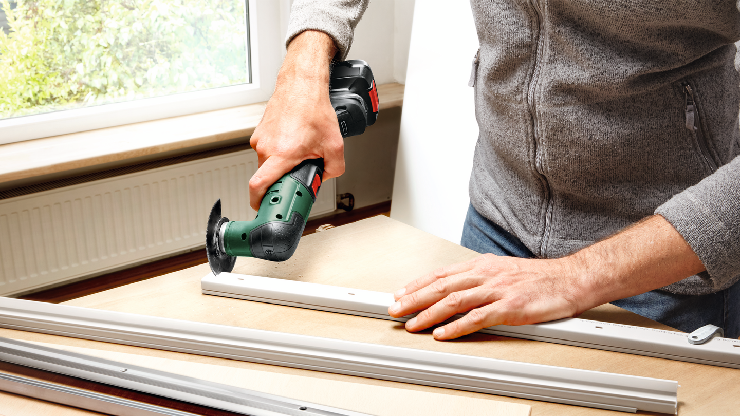 Akkumonitoimityökalu Bosch UniversalMulti 18V-32 Solo