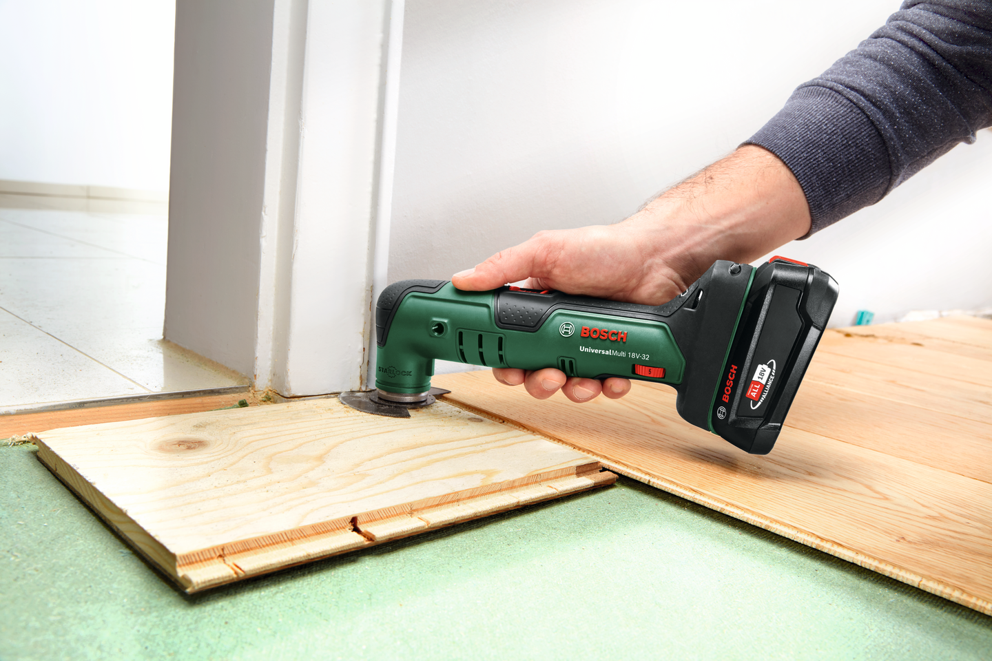 Akkumonitoimityökalu Bosch UniversalMulti 18V-32 Solo