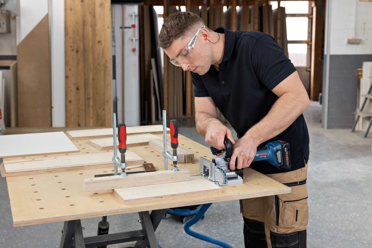 Akkulamellijyrsin Bosch GFF 18V-22 Solo