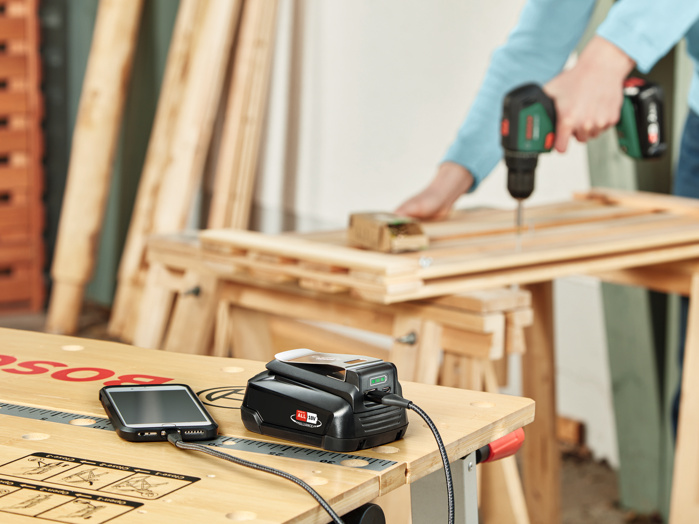 Adapteri Bosch UniversalUSB 18V-45