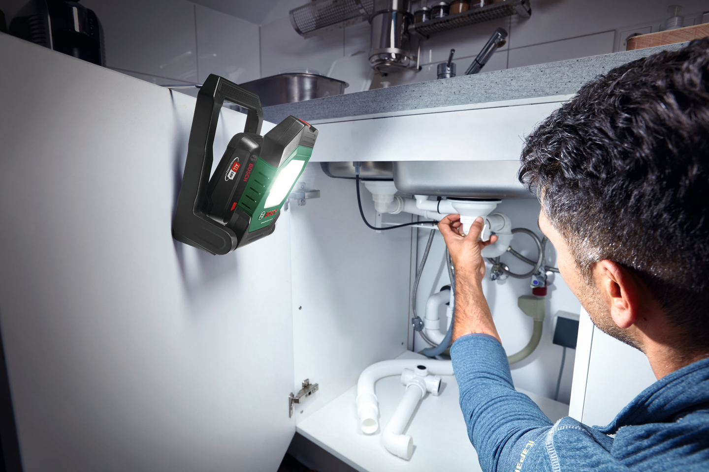 Akkulamppu Bosch UniversalWorkLight 18V-2100 Solo