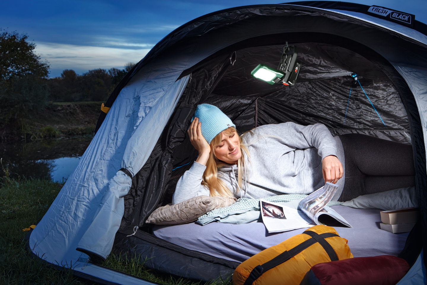 Akkuvalaisin Bosch EasySpotLight 18V-400 Solo