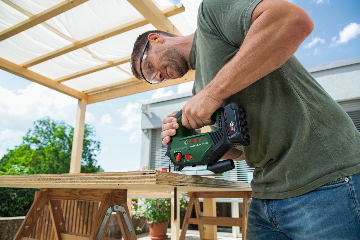 Akkupistosaha Bosch AdvancedSaw 18V-140 Solo + kantolaukku