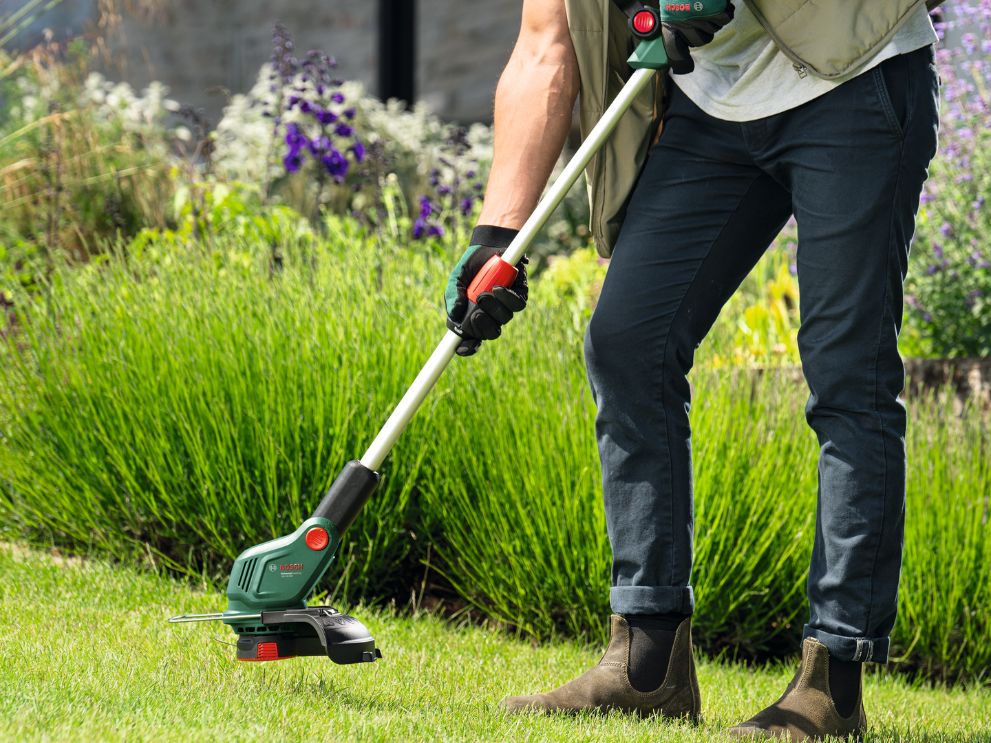 Akkuruohotrimmeri Bosch UniversalGrassCut 18V-26-500 Solo + lisäsiima