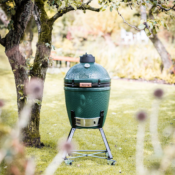 Jalusta pyörillä Big Green Egg small