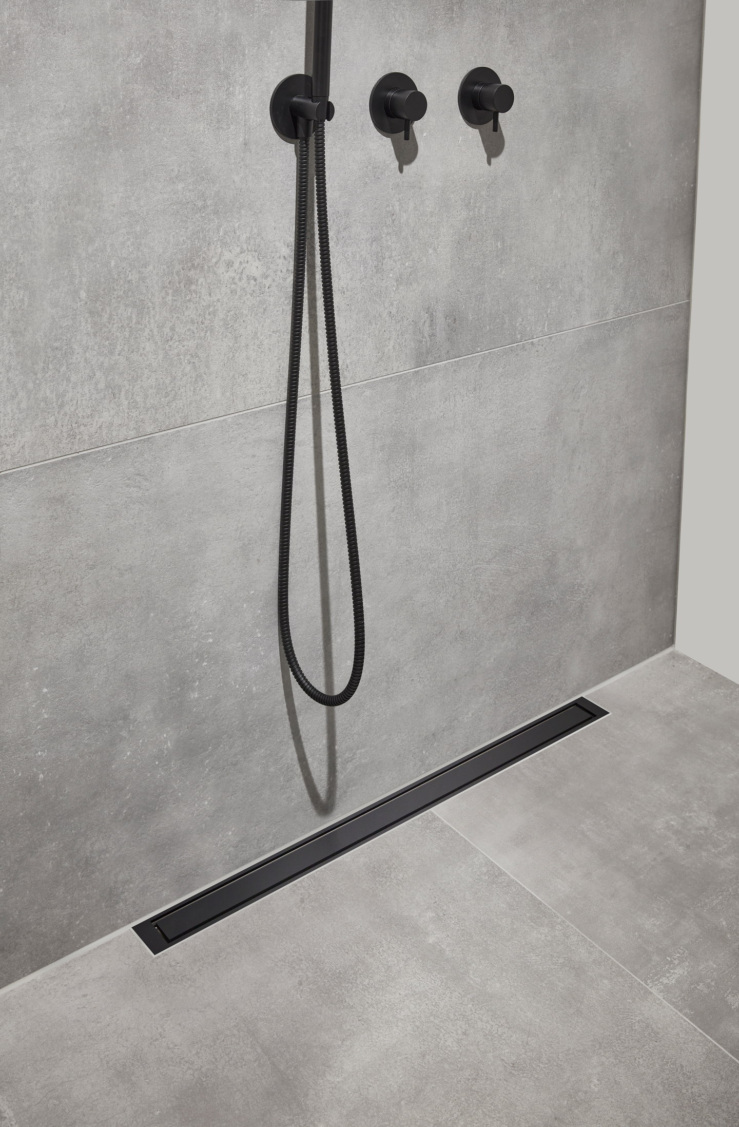 Paneeli Unidrain 1920 musta