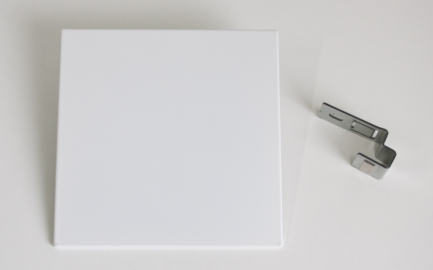 Tarkastusluukku Cetap magneetilla