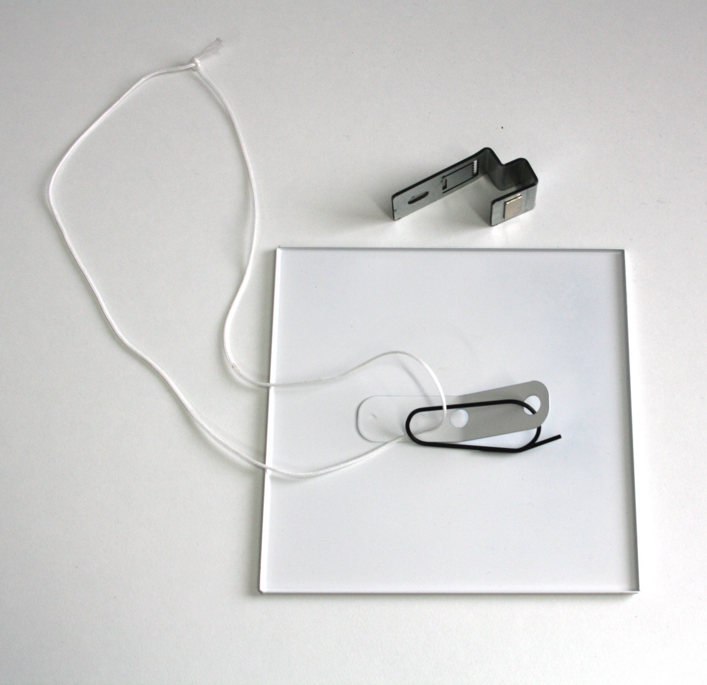 Tarkastusluukku Cetap magneetilla