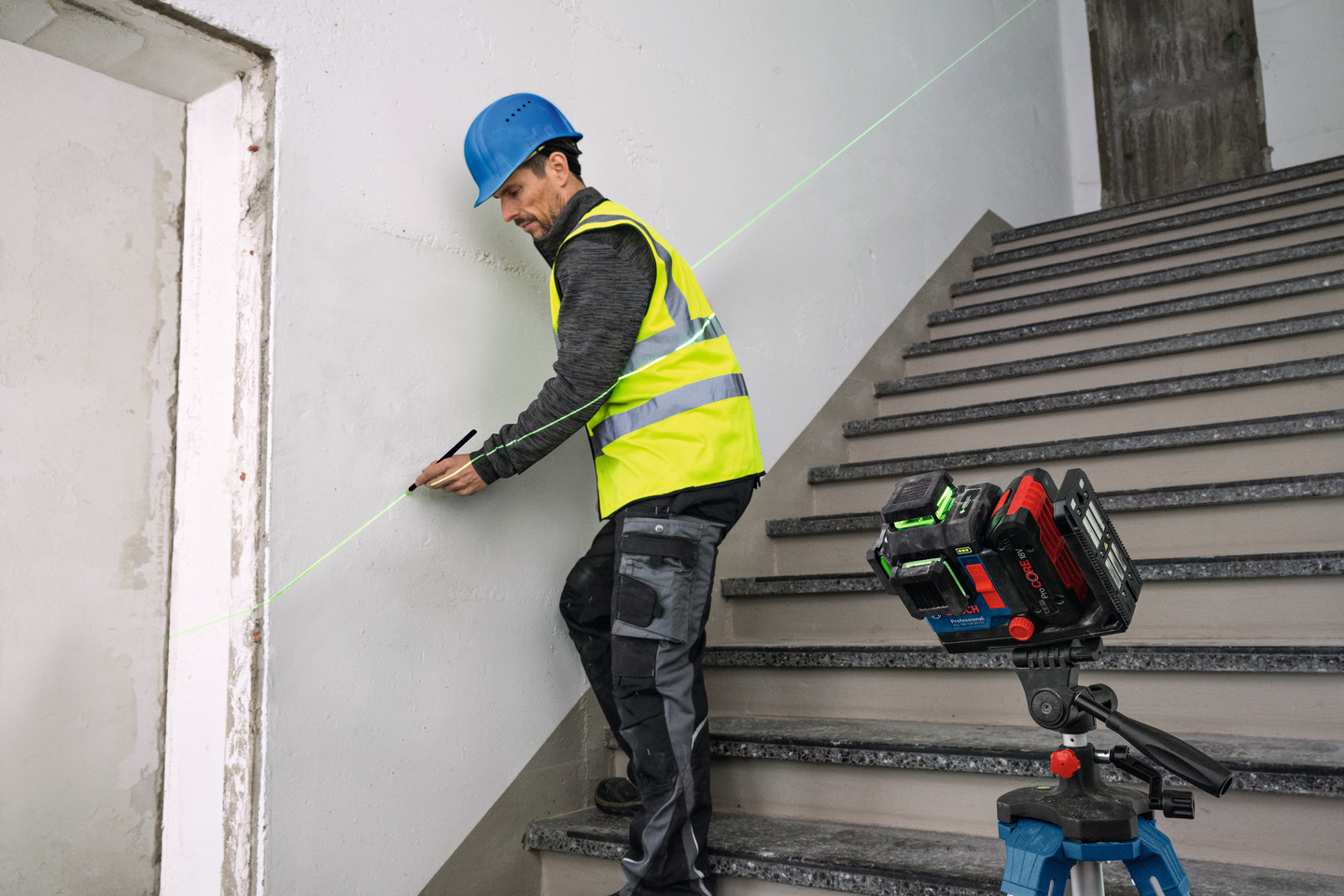 LINJELASER BOSCH GRÖN 18V-120-33, CG/DK20/4AH