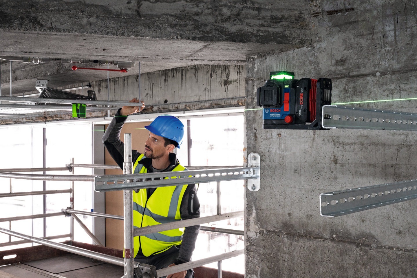 LINJELASER BOSCH GRÖN 18V-120-33, CG/DK20/4AH