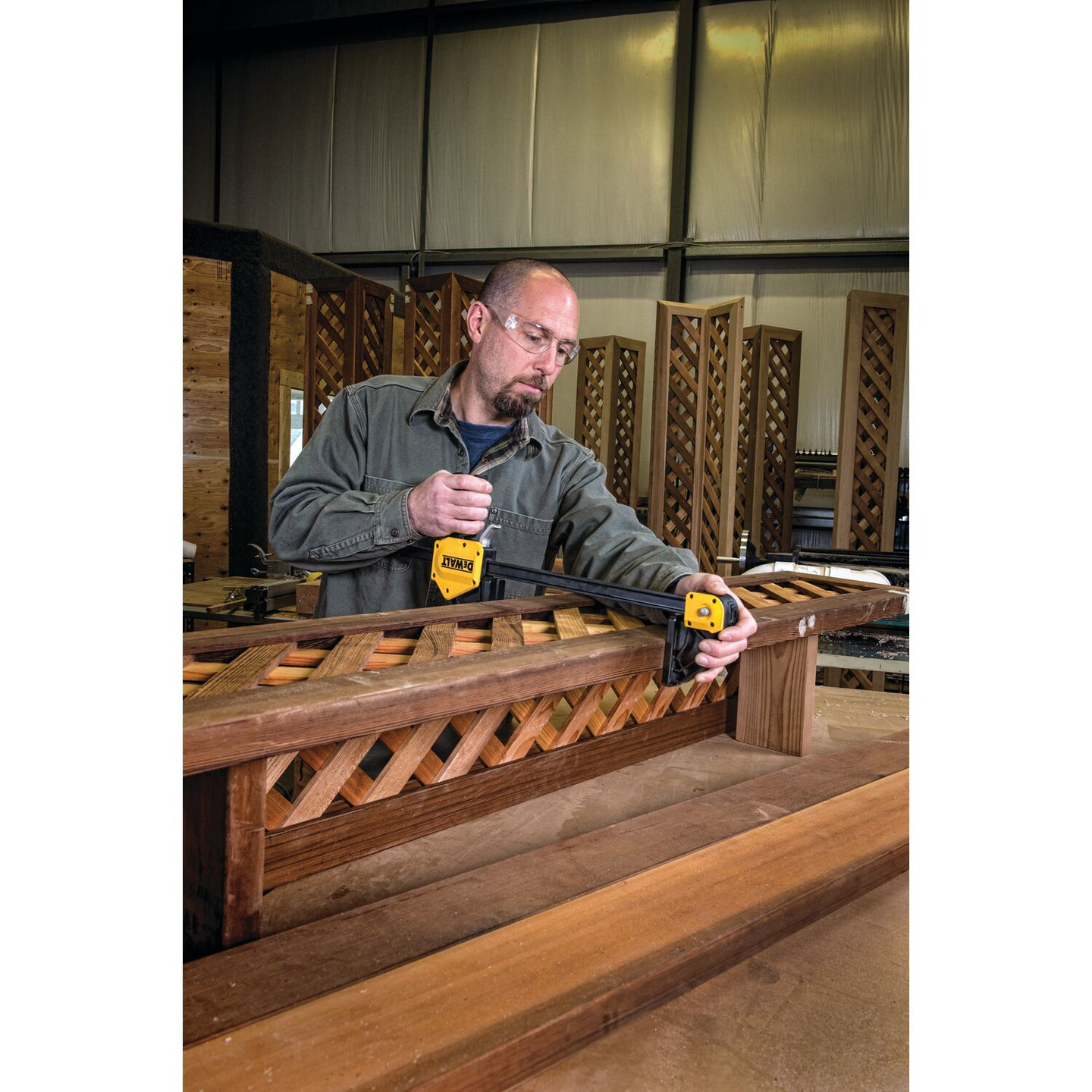 Pikapuristin Dewalt XL 600mm