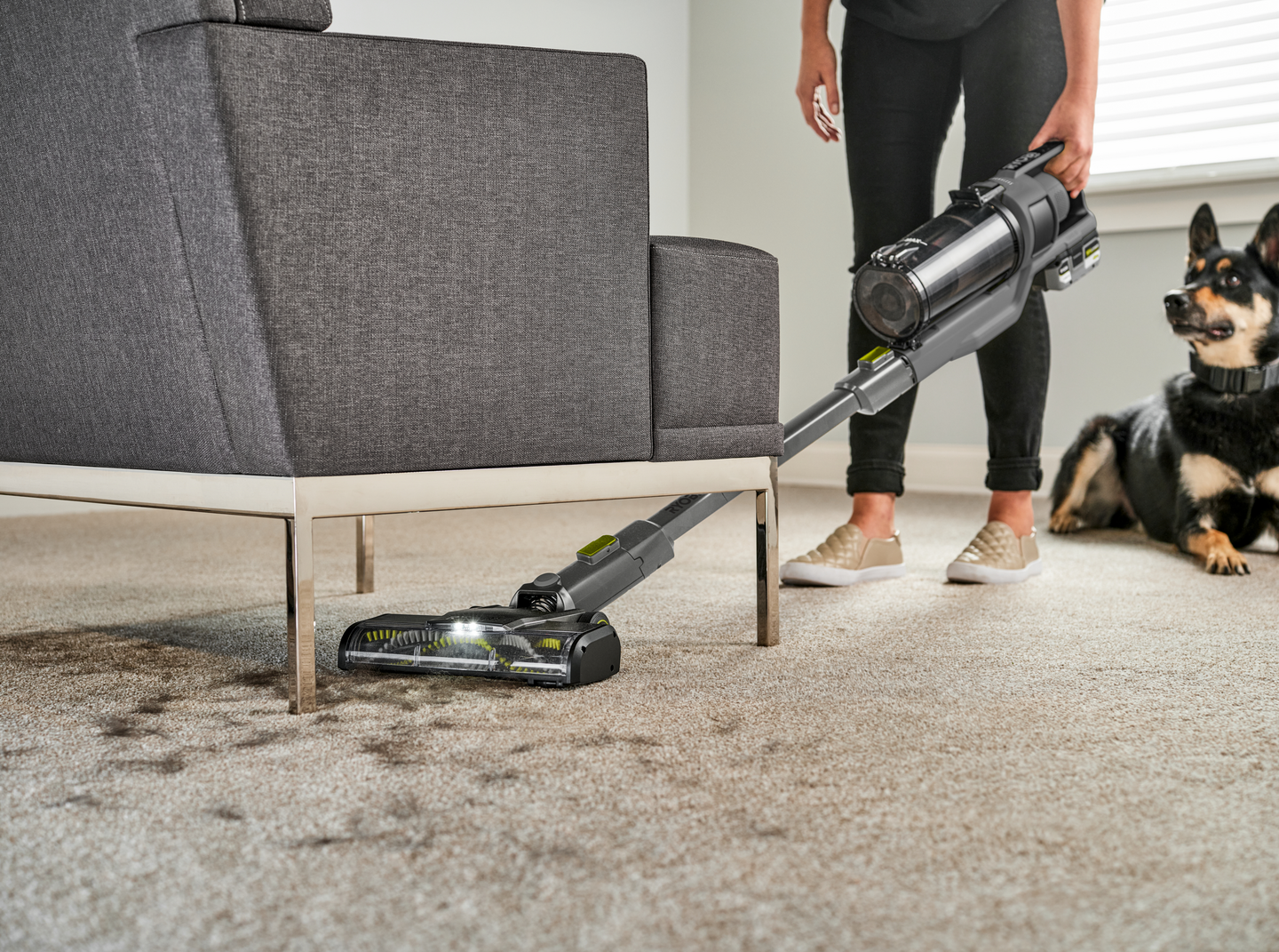 Varsi-imuri Ryobi RSVS18BL-0 18V ONE+ hiiliharjaton moottori ei akkua mukana