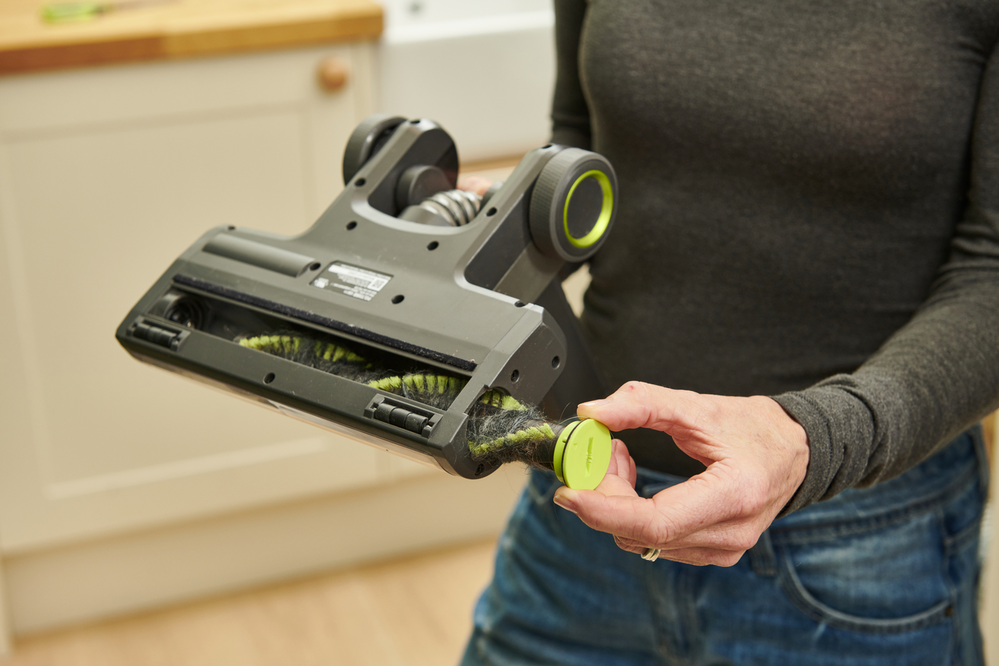 Varsi-imuri Ryobi RSVS18-0 18V ONE+ ei akkua mukana