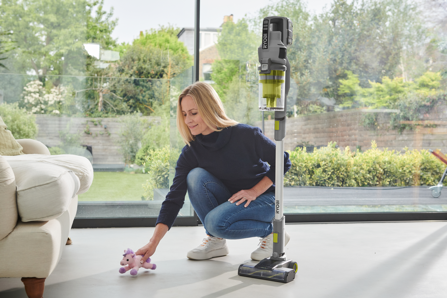 Varsi-imuri Ryobi RSVS18-0 18V ONE+ ei akkua mukana