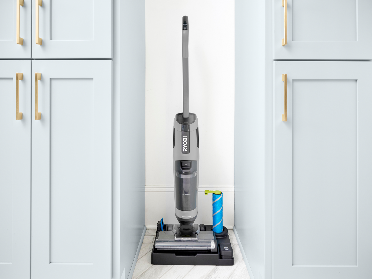 Lattiapesuri Ryobi RHFC18BL-0 18V ONE+ hiiliharjaton moottori ei akkua mukana