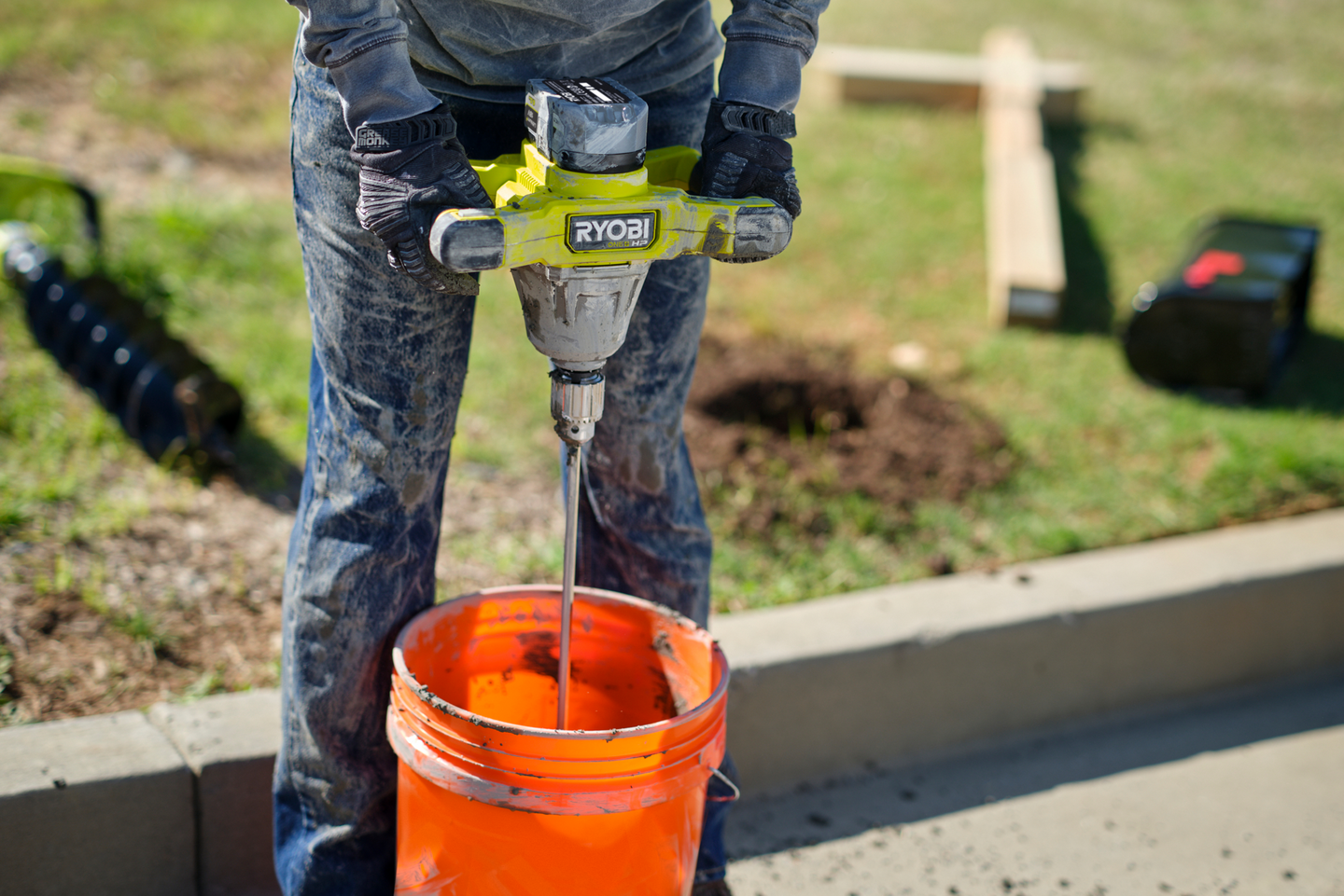 Akkusekoituskone Ryobi RPM18X-0 18V ONE+ HP runko