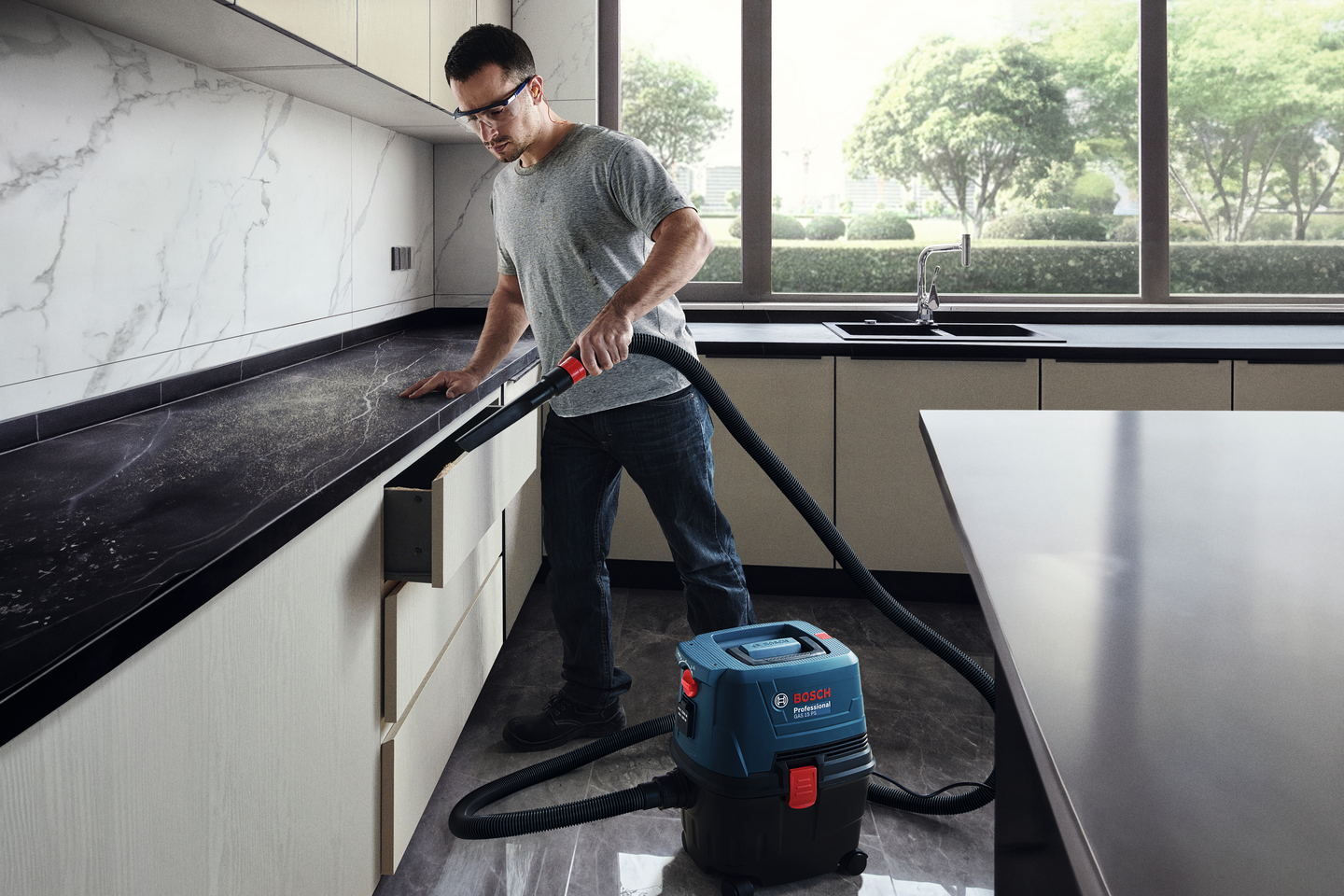 Märkä-kuivaimuri Bosch GAS 15 PS