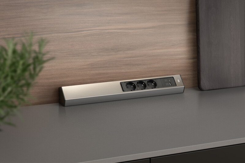 Pistorasiapaneeli Casia2 3x pr + USB A-C rosteri