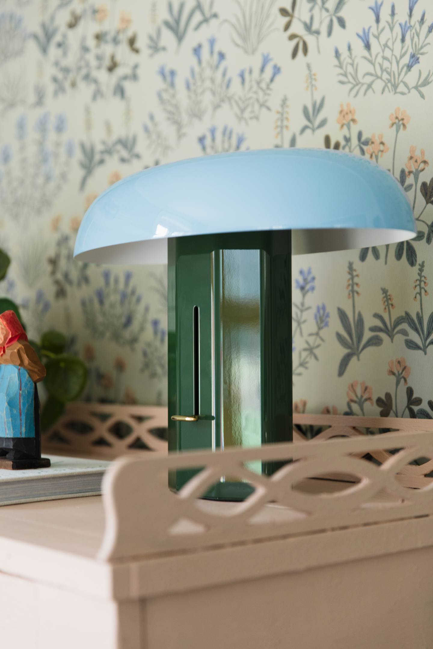 Kuitutapetti Boråstapeter Nordic Folk 5801 Noras Äng 10,05m