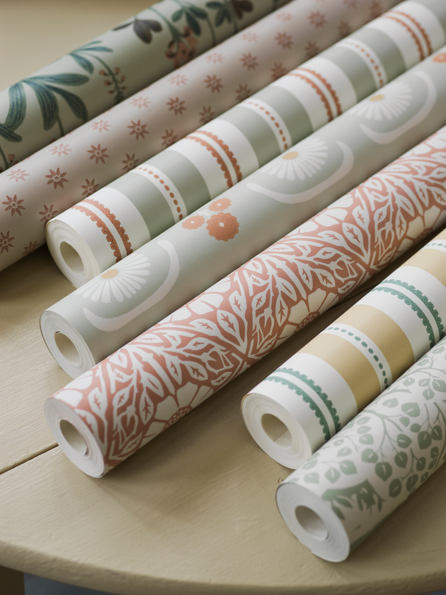 Kuitutapetti Boråstapeter Nordic Folk 5802 Noras Äng 10,05m