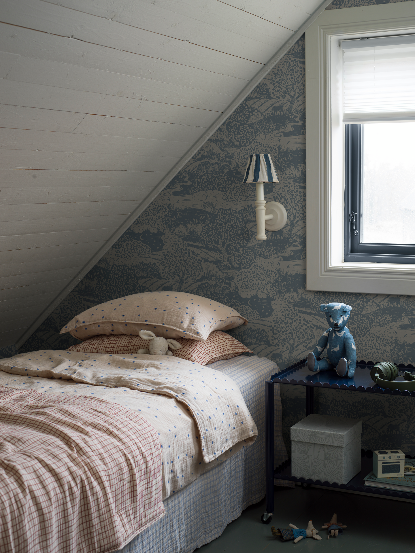 Kuitutapetti Boråstapeter Nordic Folk 5828 Solängen 10,05m