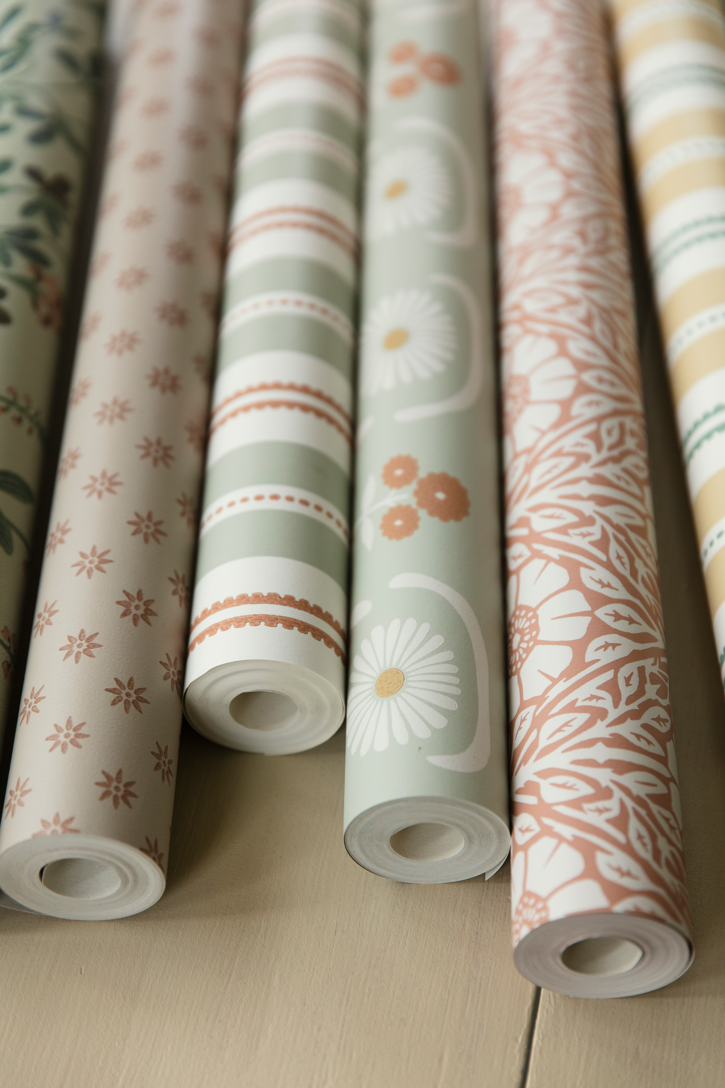 Kuitutapetti Boråstapeter Nordic Folk 5802 Noras Äng 10,05m