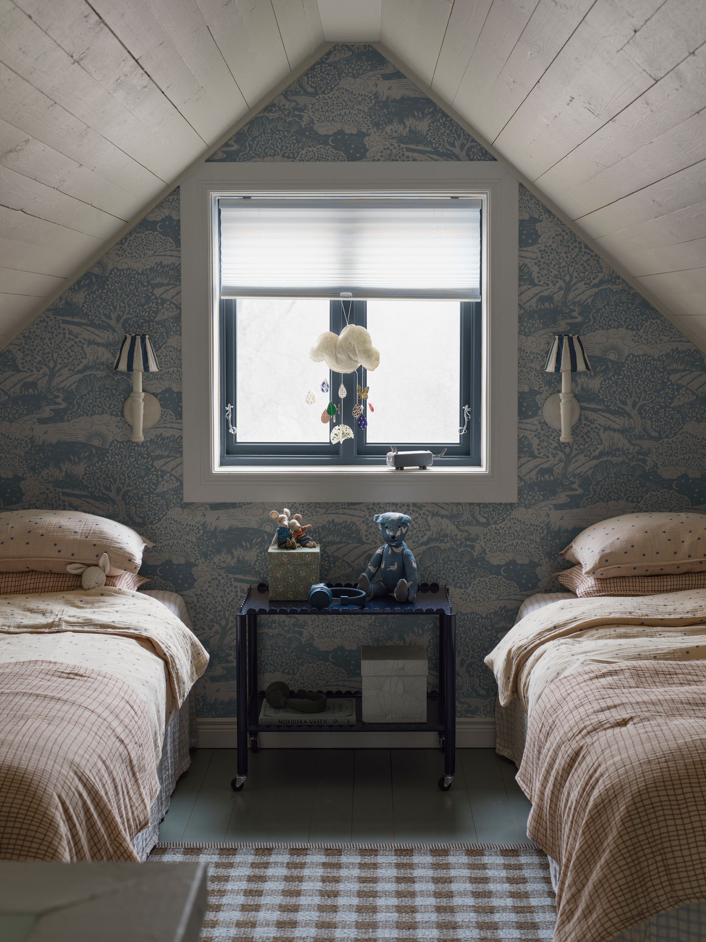 Kuitutapetti Boråstapeter Nordic Folk 5828 Solängen 10,05m