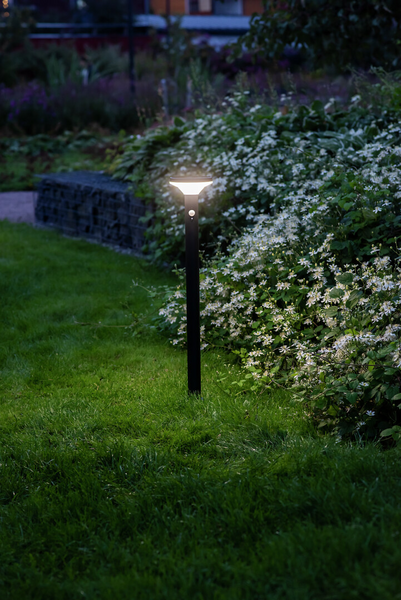 Pollarivalaisin Airam Arlo Solar musta