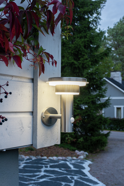 Seinävalaisin Airam Arette Solar ruostumaton teräs