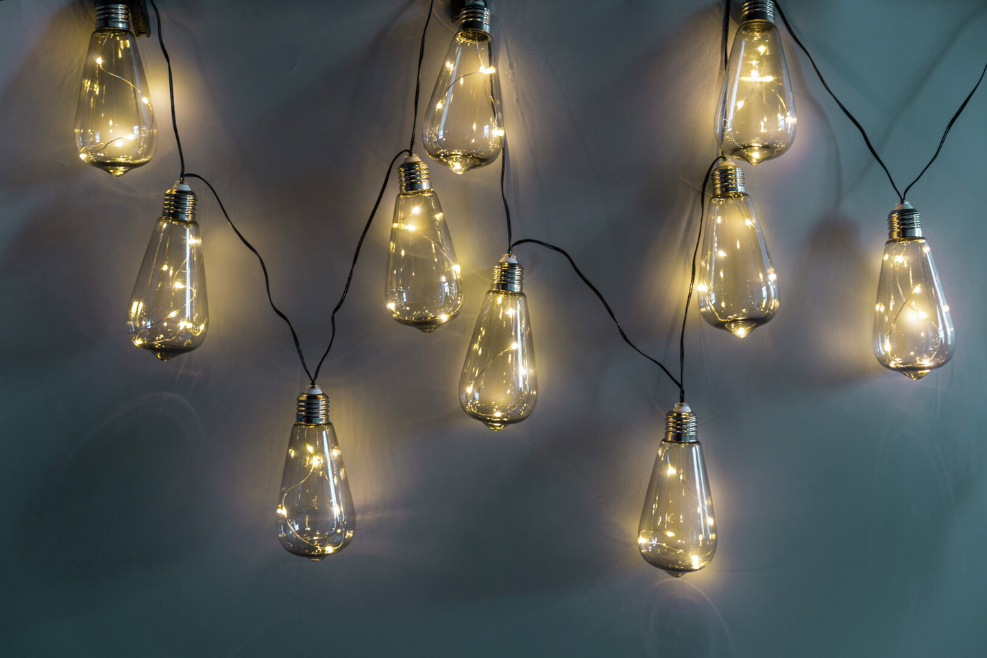 Led-lamppusarja Airam Bijou 3m paristokäyttöinen