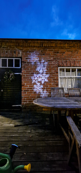 Projektori Airam lumihiutaleet