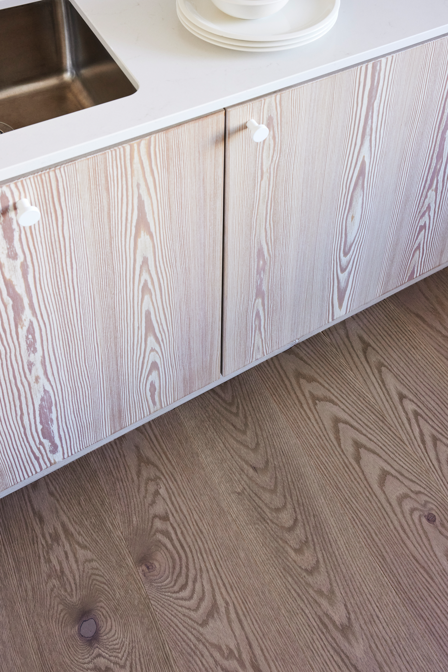 Parketti Timberwise Red Oak Collection Katmai punatammi 145x185x2180