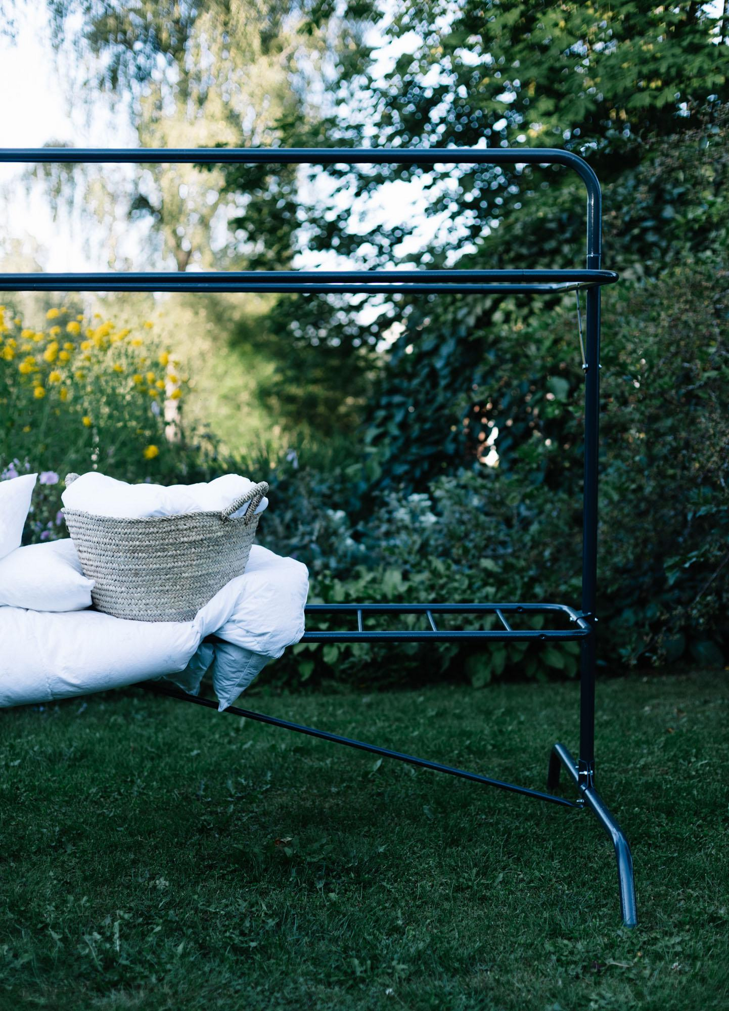 Tuuletusteline Varax musta