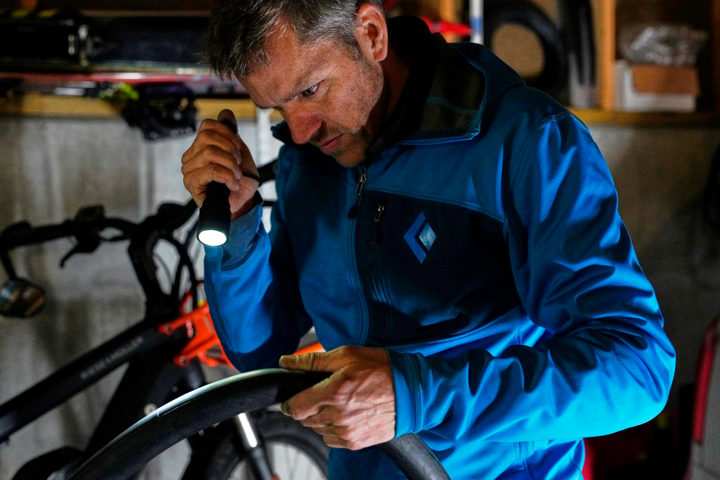 Taskulamppu Ledlenser P7 Core musta 450lm paristokäyttöinen