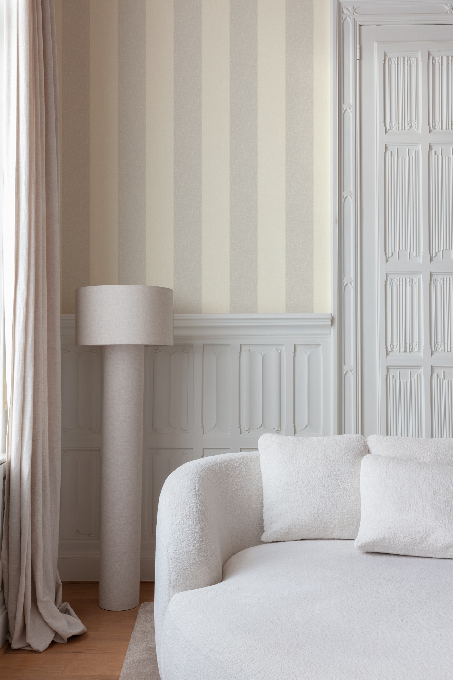 Vinyylitapetti Grandeco Icon IC4002 Margritte Stripe 10,05m