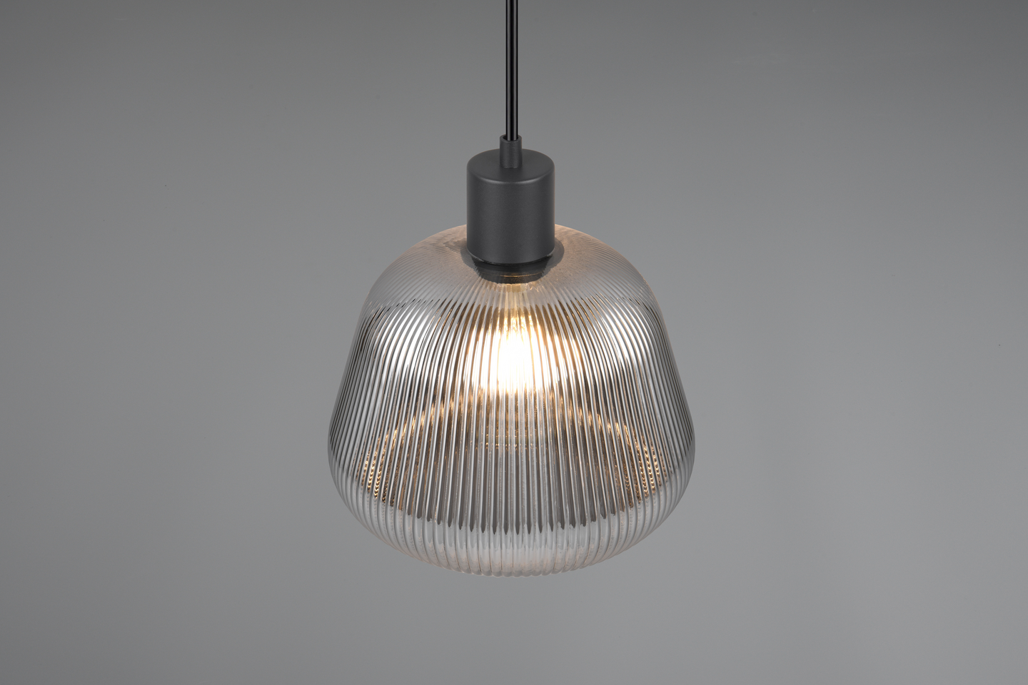 Riippuvalaisin TRIO Tarifa E27 1-osainen mattamusta