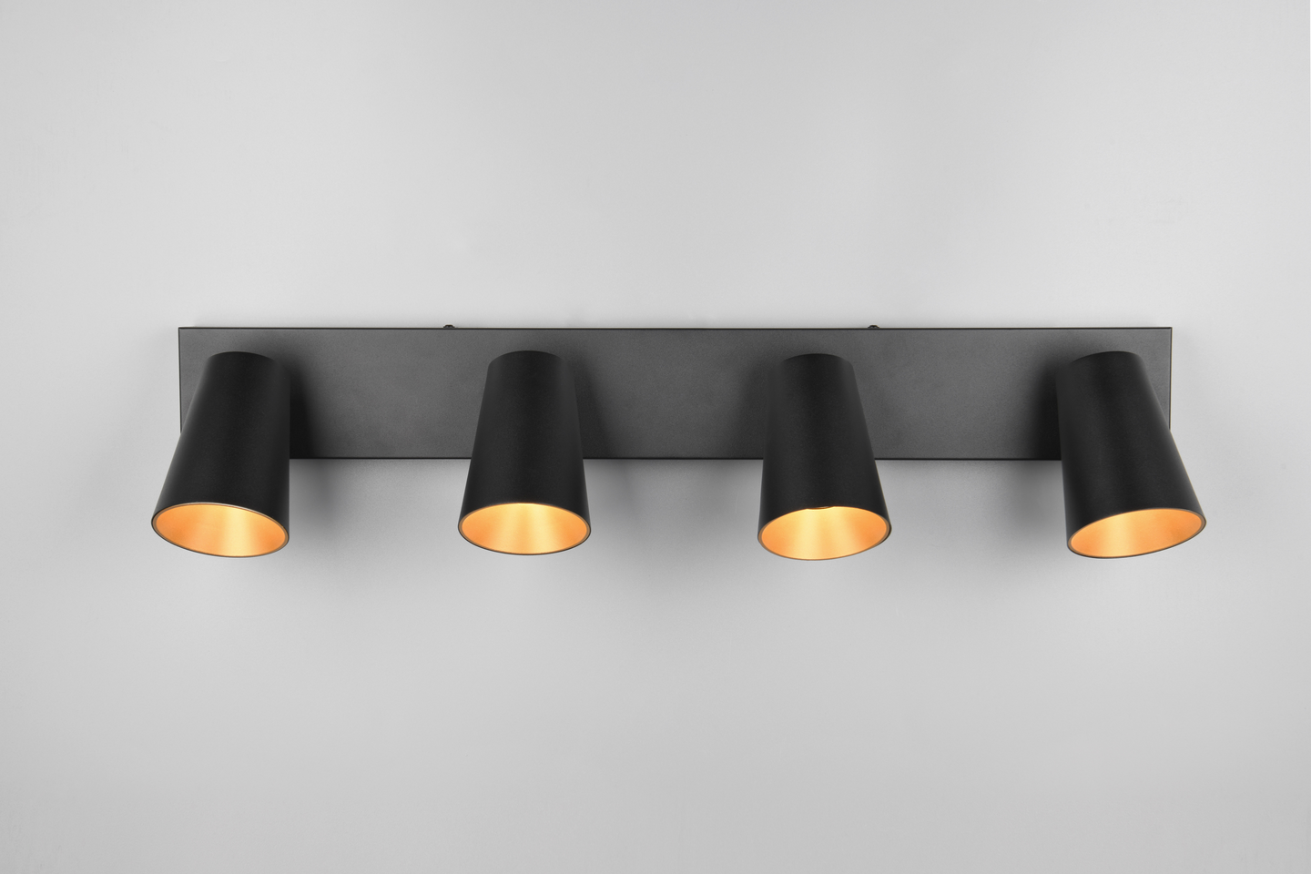 Spotti TRIO Sharp E14 4-osainen mattamusta