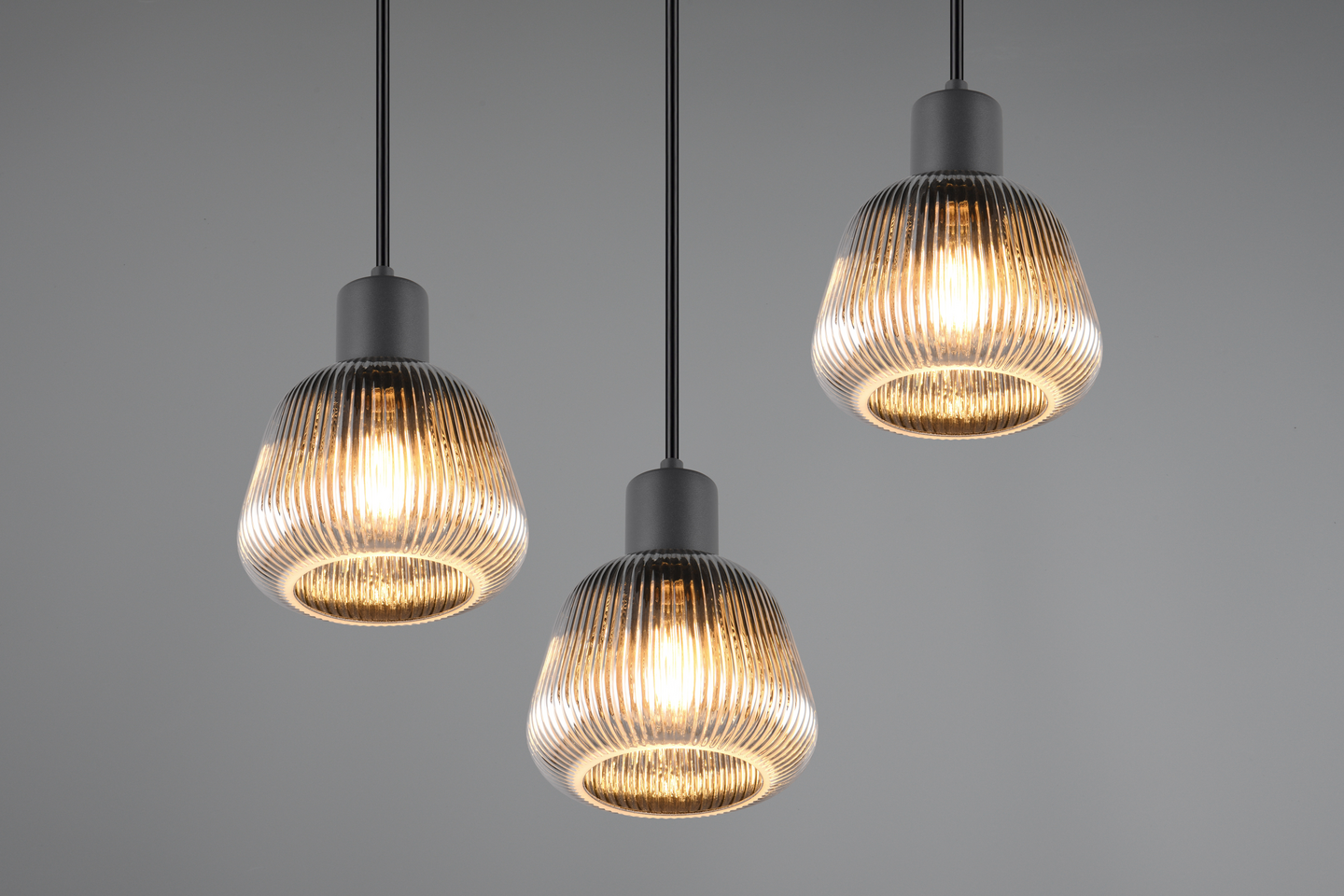 Riippuvalaisin TRIO Tarifa E27 3-osainen mattamusta