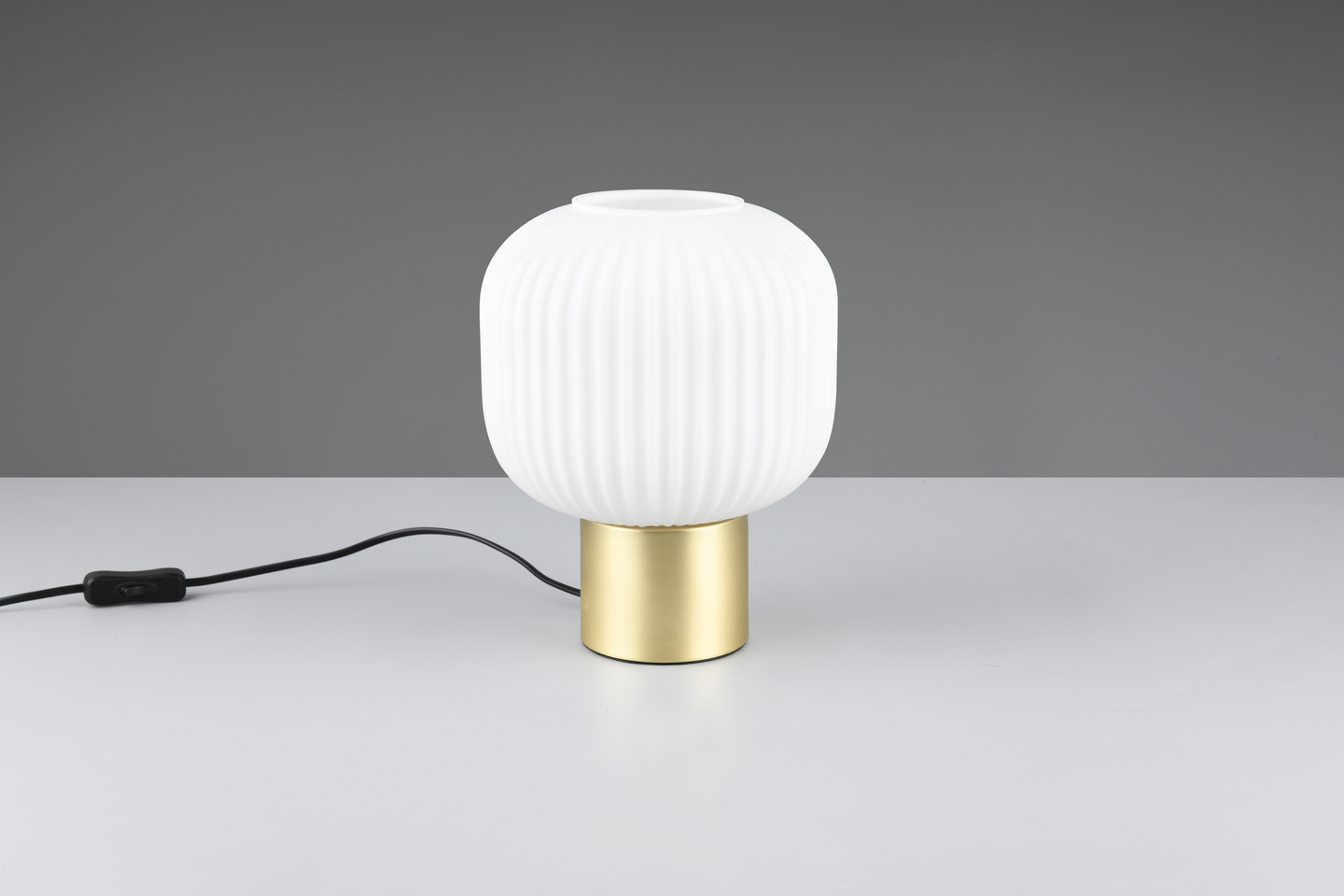 Pöytävalaisin TRIO Diva E27 mattamessinki/valkoinen