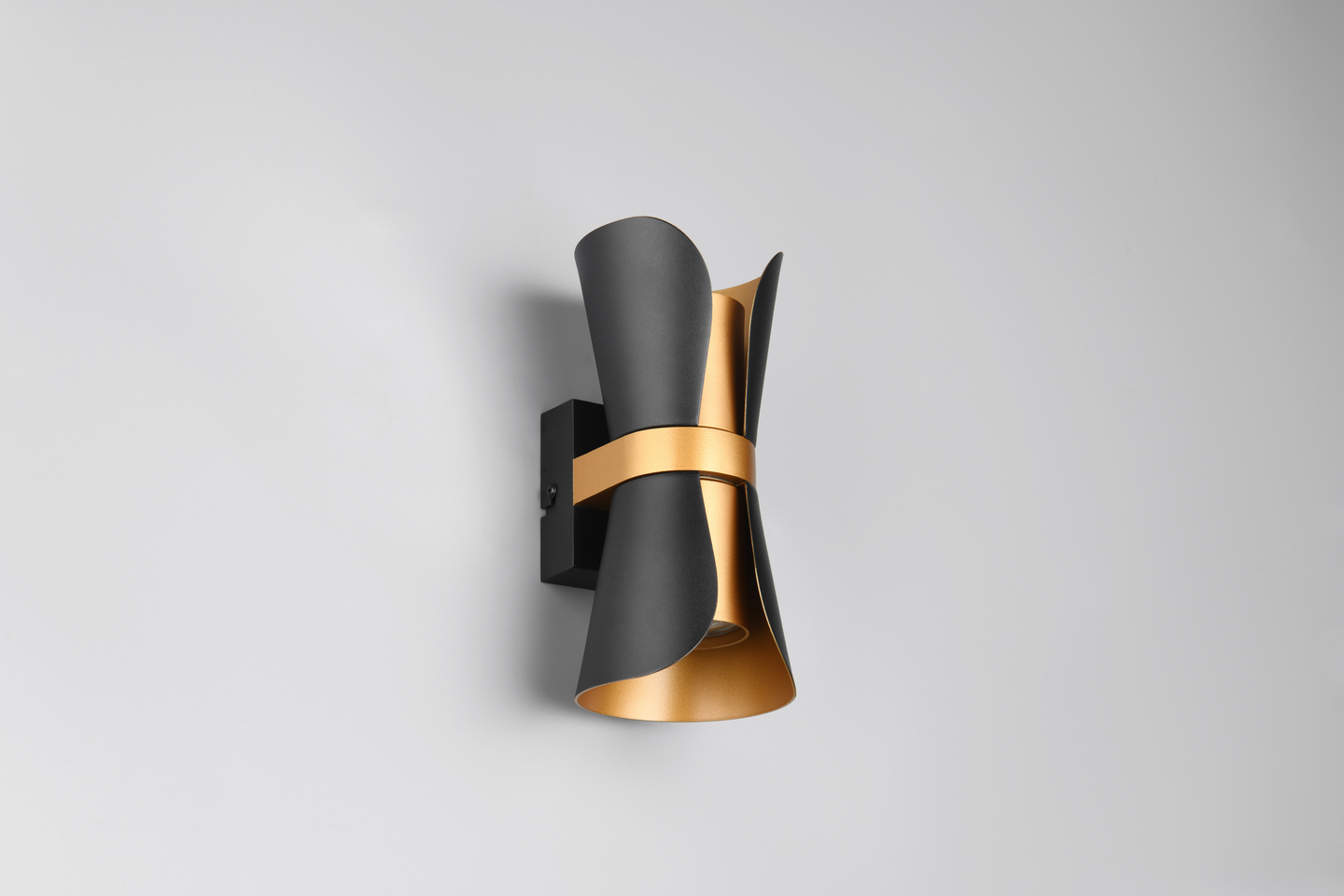 Seinävalaisin TRIO Coat GU10 2-osainen mattamusta