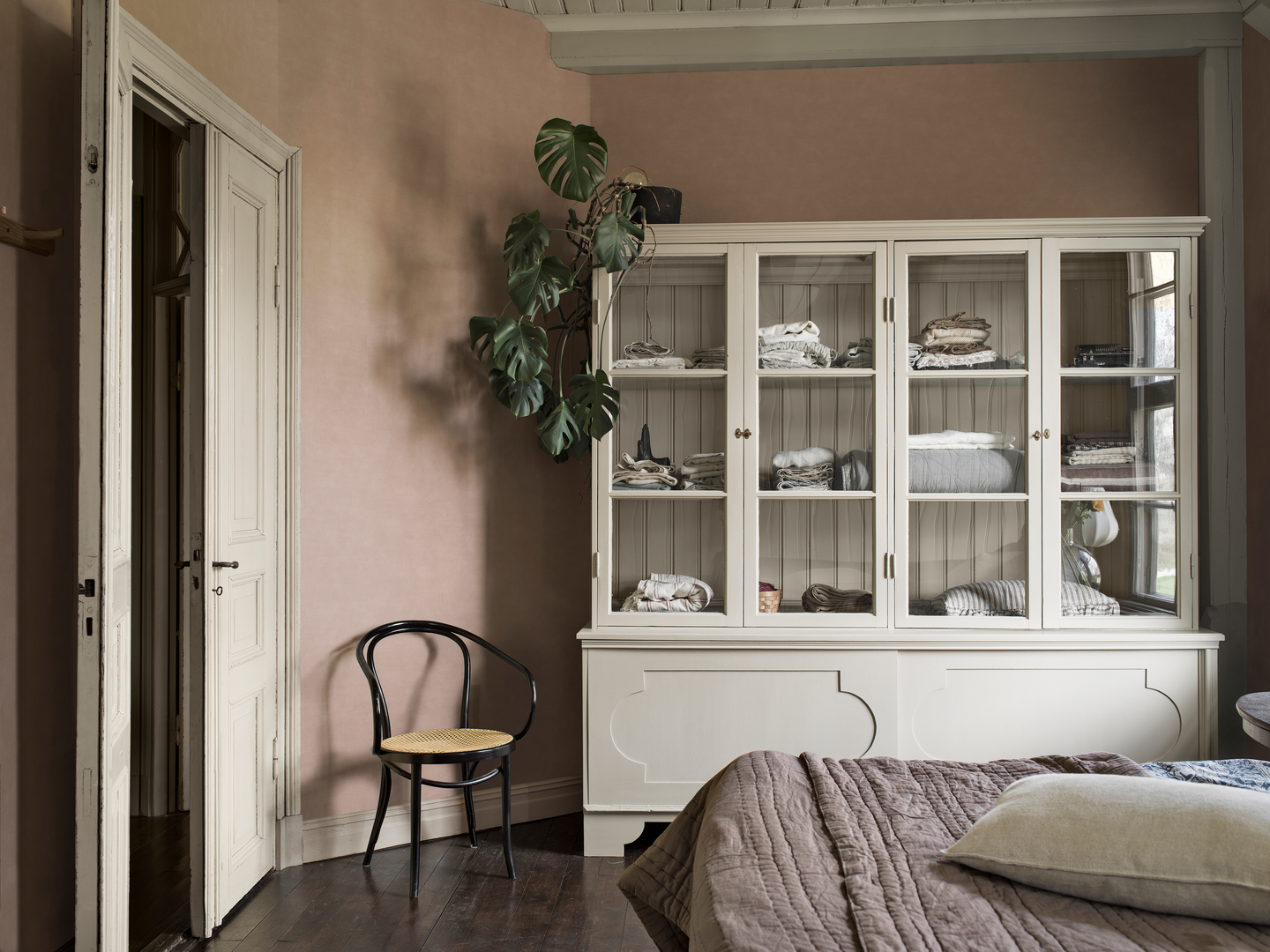 Kuitutapetti Boråstapeter Shades 6102 Rhodonite 10,05m