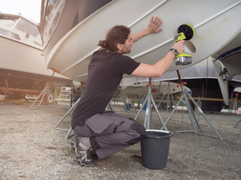 Akkukonesarja RYOBI RCK184C-242S 18V ONE+ 4,0 ja 2,0 akut ja 4 konetta