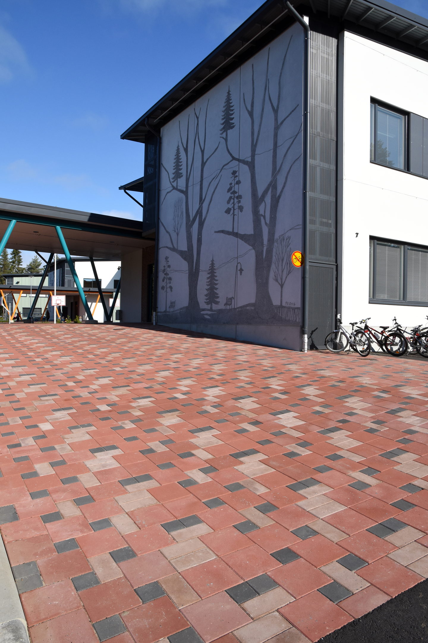 Katukivi Lakka 80 hiekanruskea 278x138x80mm 26kpl/m²