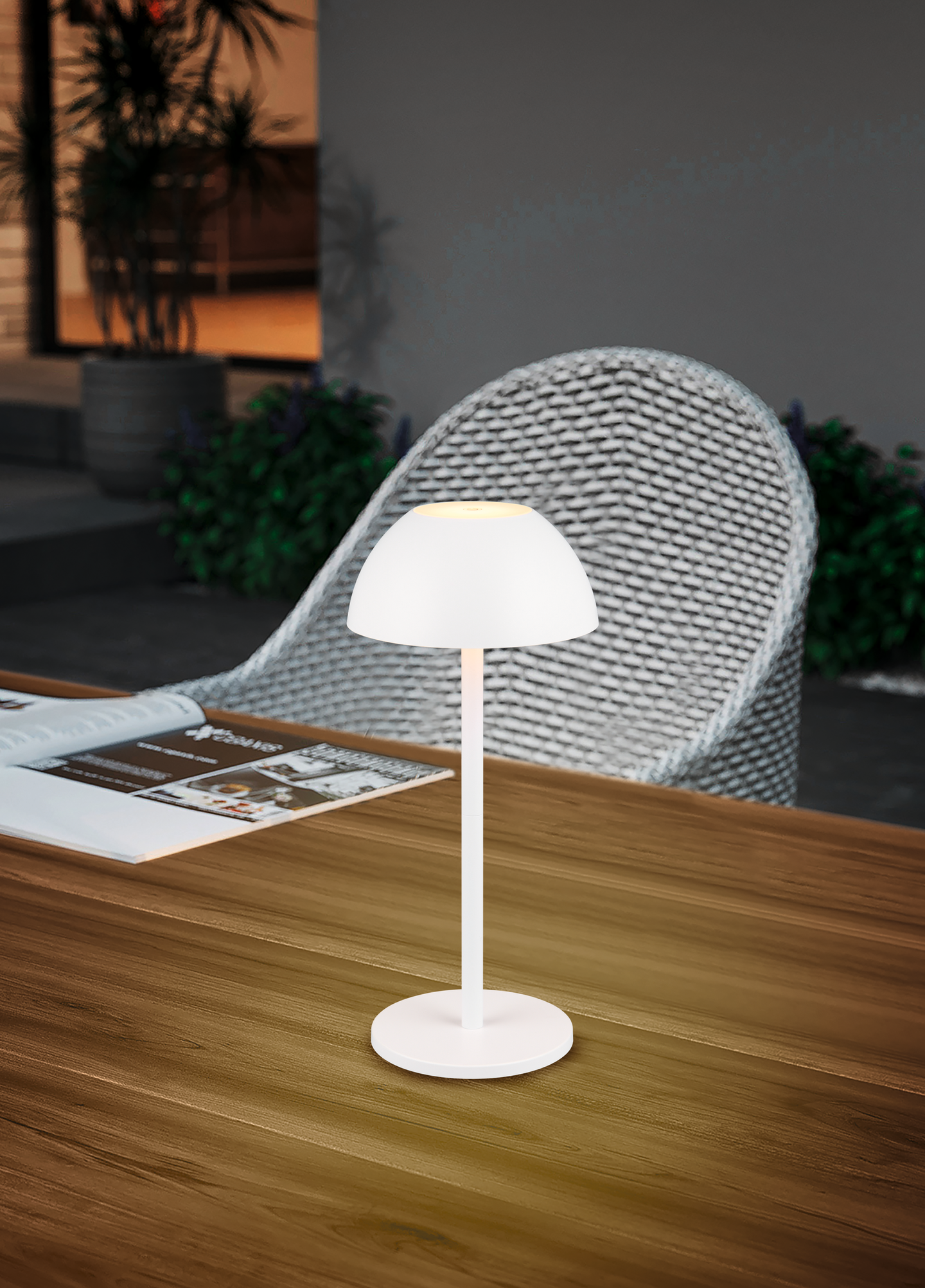 Ulkopöytävalaisin TRIO Ricardo led 1,7W 240lm mattavalkoinen ladattava