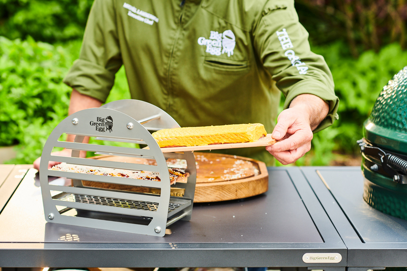 Savustustorni Big Green Egg