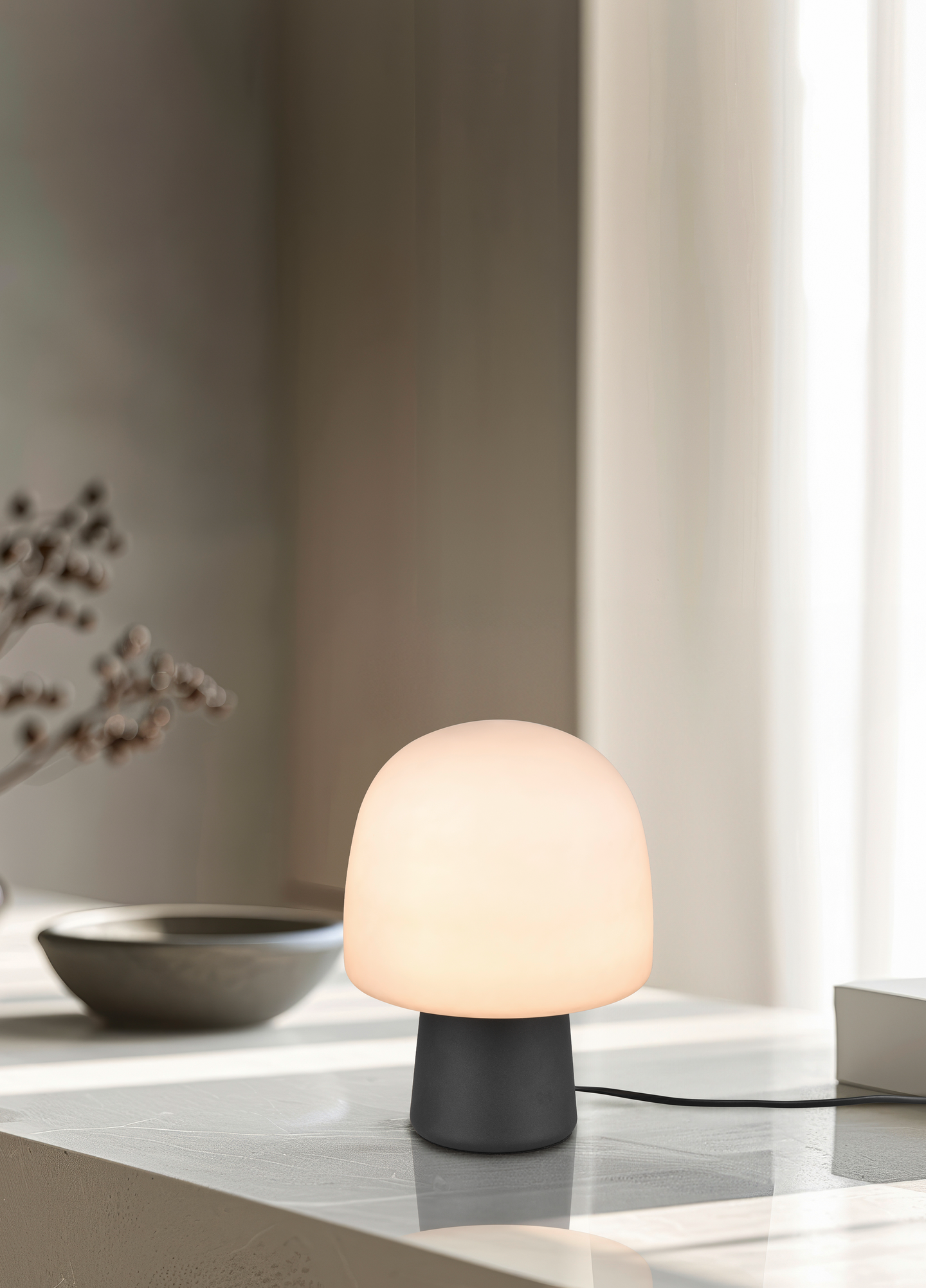 Pöytävalaisin TRIO Steen E14 mattamusta/harmaanruskea